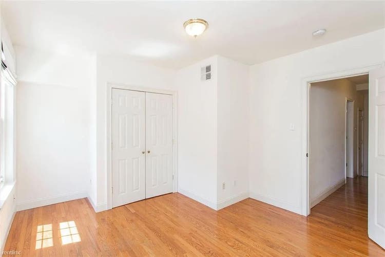 All inclusive room near Temple U