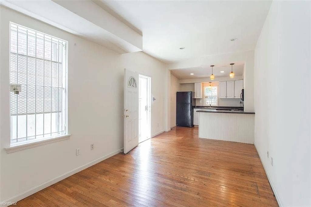 All inclusive room near Temple U