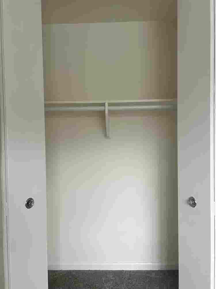 Looking for a Female Roommate