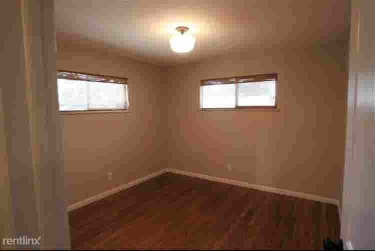 b townhome in W Highlands