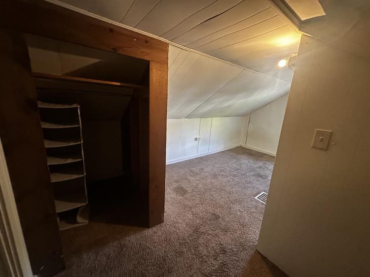 UC Apartment - Need 4th Roommate