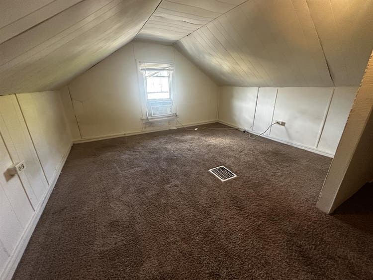 UC Apartment - Need 4th Roommate