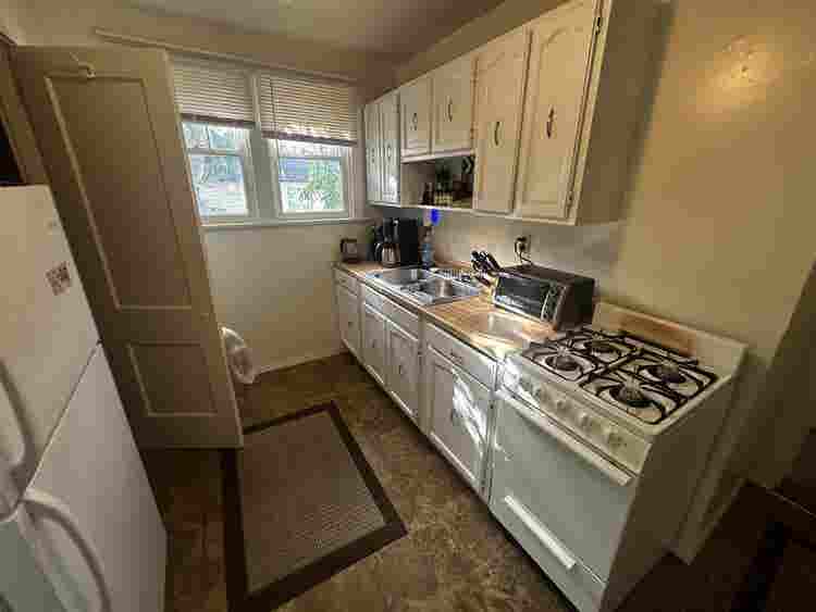 UC Apartment - Need 4th Roommate