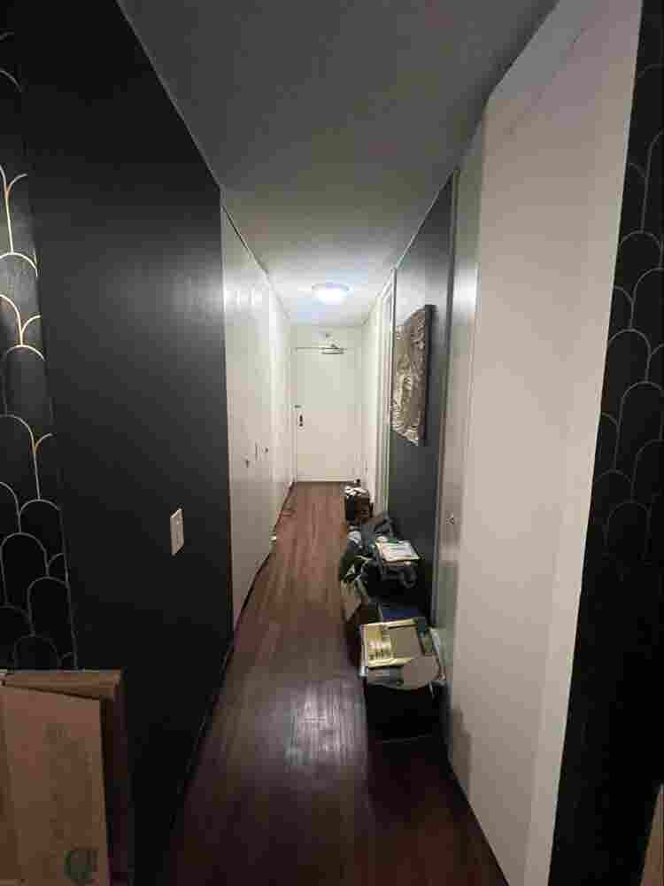 High Rise studio in West Loop