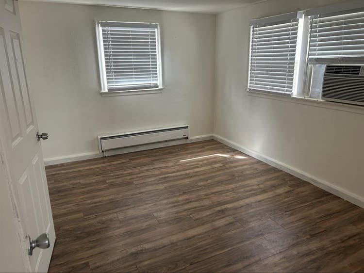 Roommate wanted! 2 Bedroom House