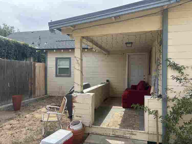 Roommate wanted! 2 Bedroom House
