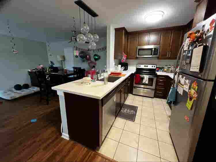Room in North Glendale - Females