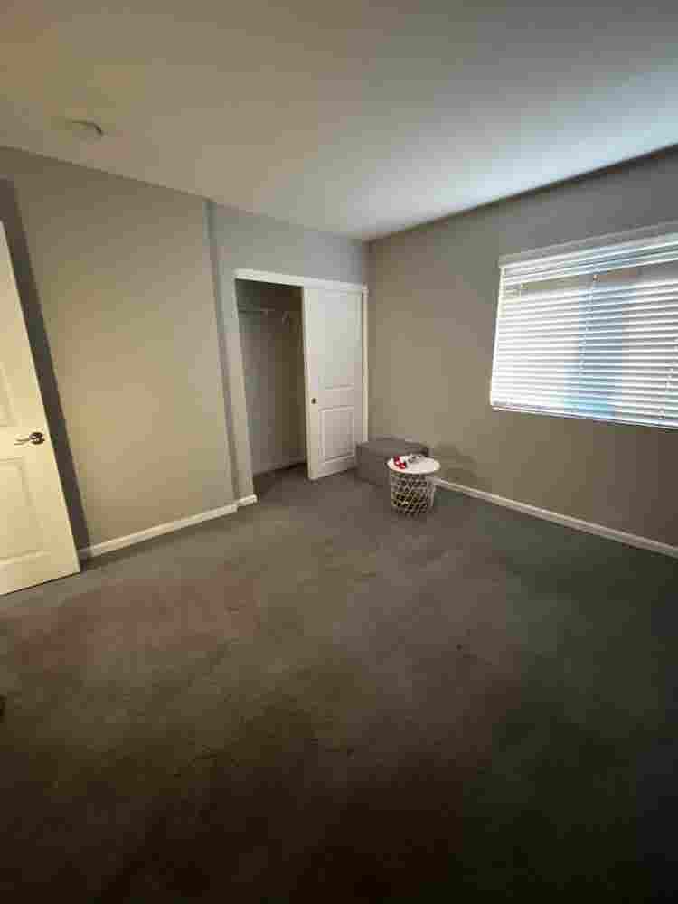 Room in North Glendale - Females