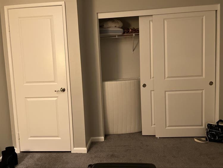 2 Rooms in North Glendale - Females