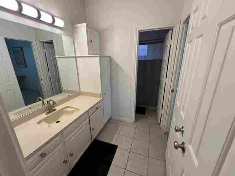 Private master bedroom/bathroom