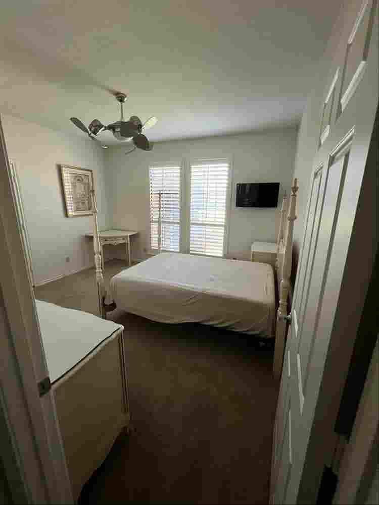Private master bedroom/bathroom