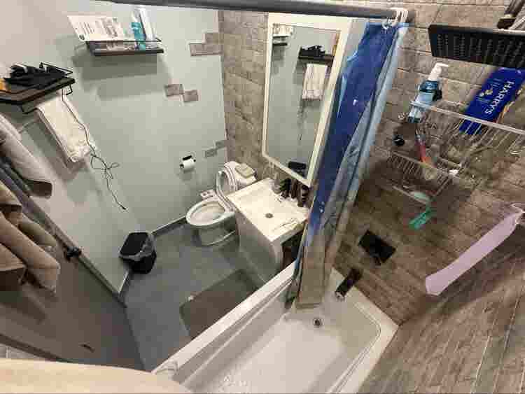Room available in Ridgewood