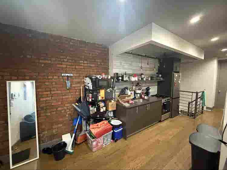 Room available in Ridgewood
