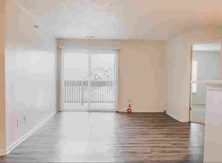 ****SUBLEASE***  bath