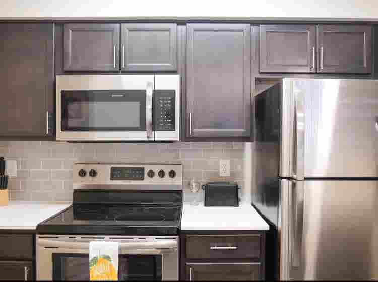****SUBLEASE***  bath