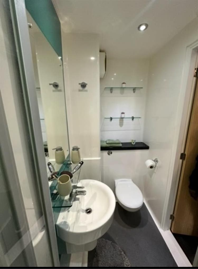 Student replacement tenant