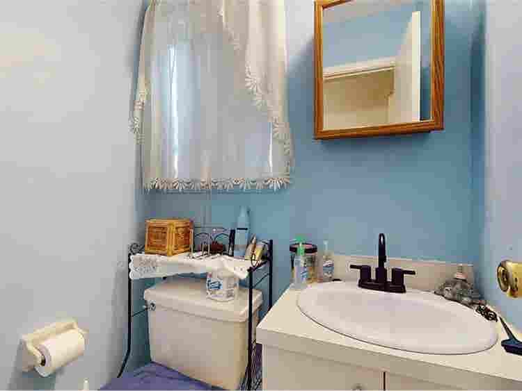 Private studio available for rent