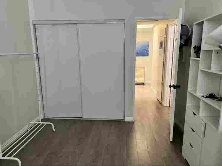 Clean Quiet Room