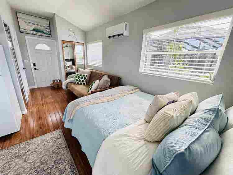 Nightly, Weekly Waterfront Suite