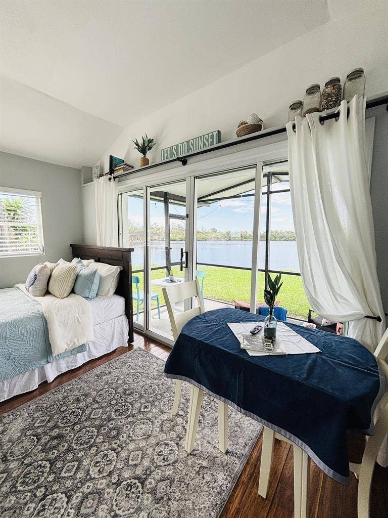 Nightly, Weekly Waterfront Suite