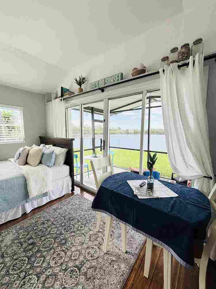 Nightly, Weekly Waterfront Suite