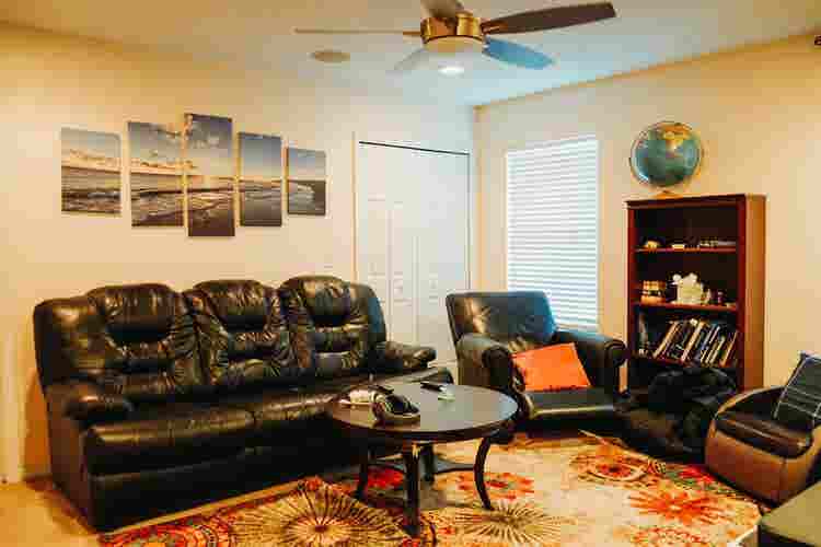 Private room in a 4-bedroom house