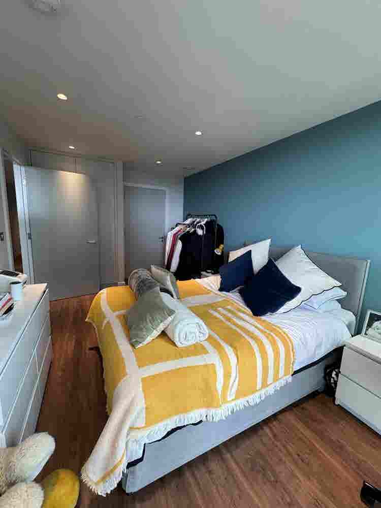 En-Suite King Size Room in Woking
