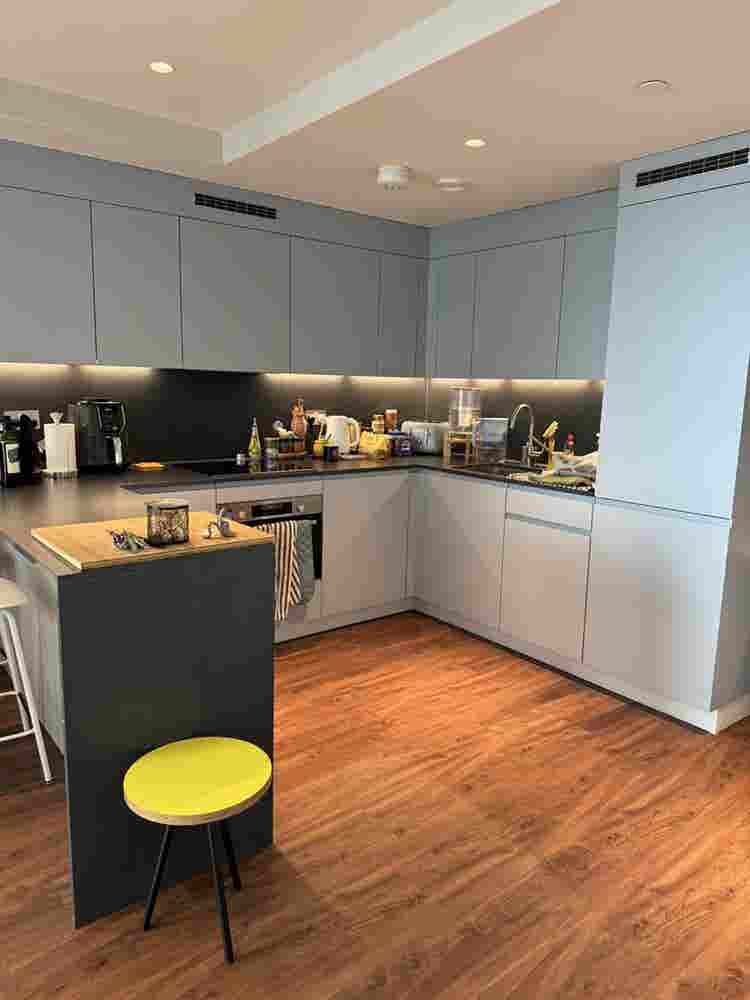 En-Suite King Size Room in Woking