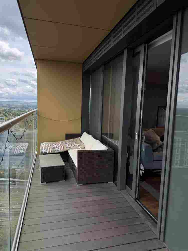 En-Suite King Size Room in Woking