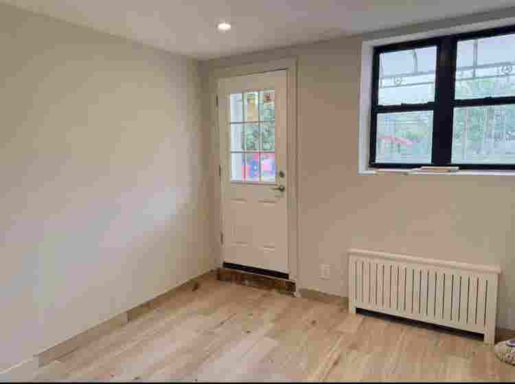 I am renting a room for a female