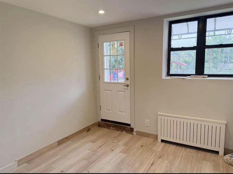I am renting a room for a female