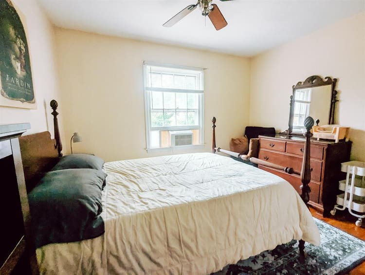 Room for rent
