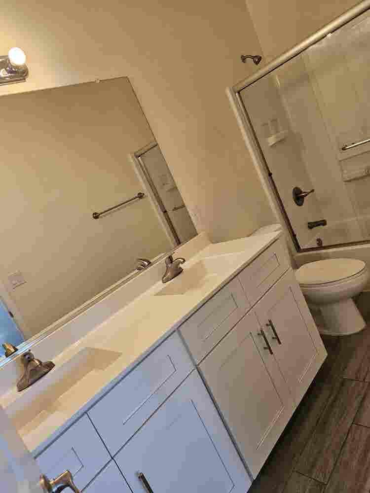 Room for rent with shared bathroom