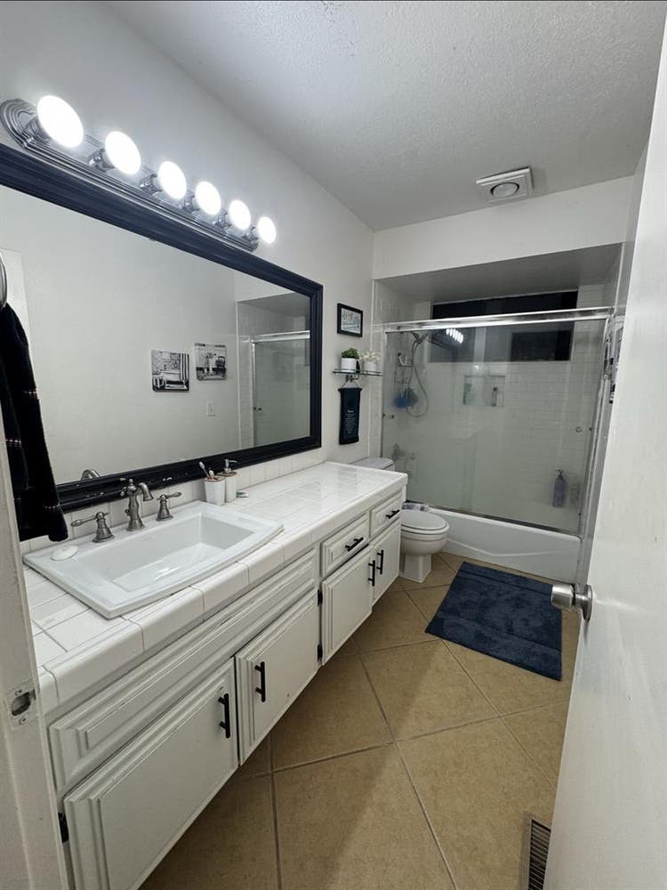 Bedroom for rent very close to SDSU