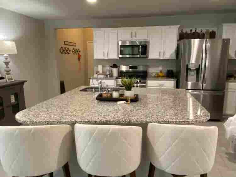 Pine Trace Village Dr