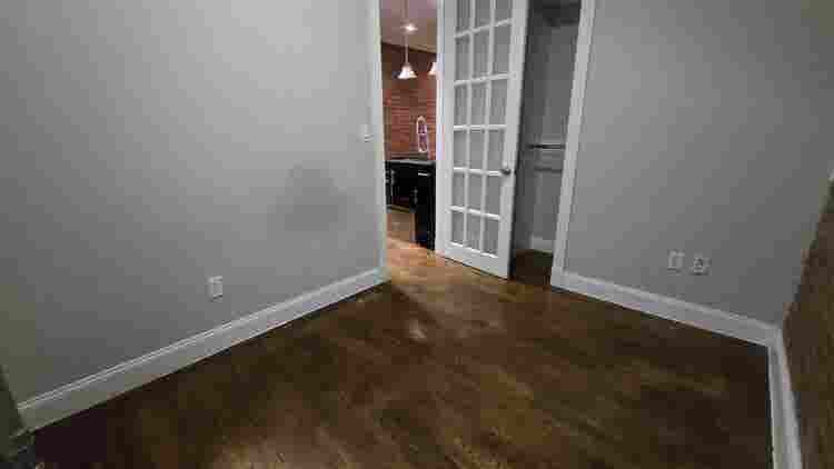 EAST Harlem rooms, large apartment