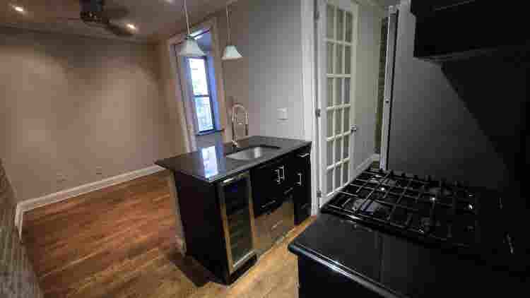 EAST Harlem rooms, large apartment