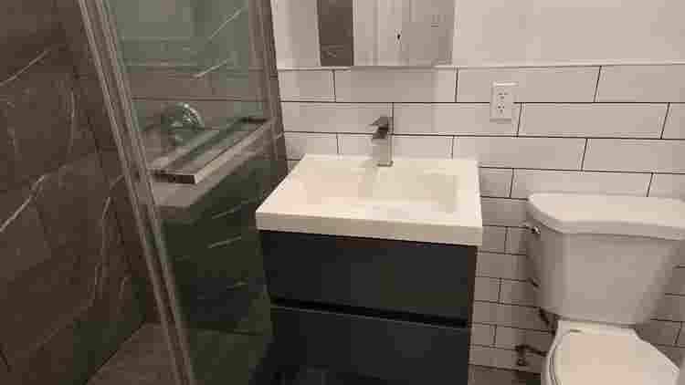 Large room/ private Bath
