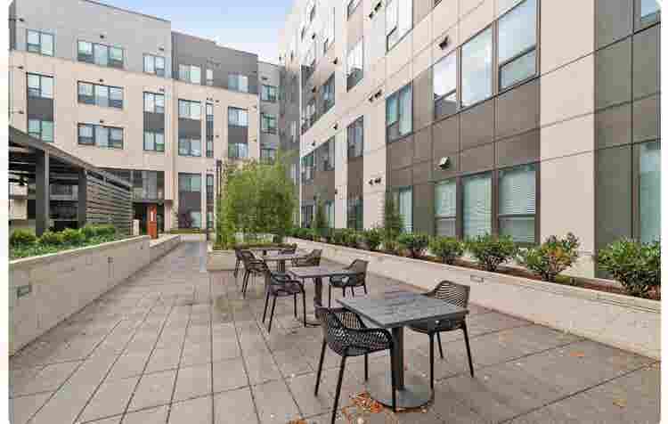 ✨ Modern 1BR Near GMU ✨