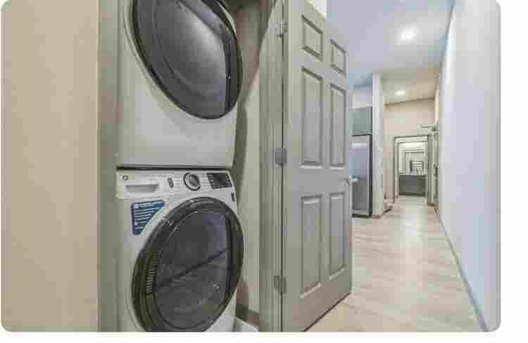 ✨ Modern 1BR Near GMU ✨