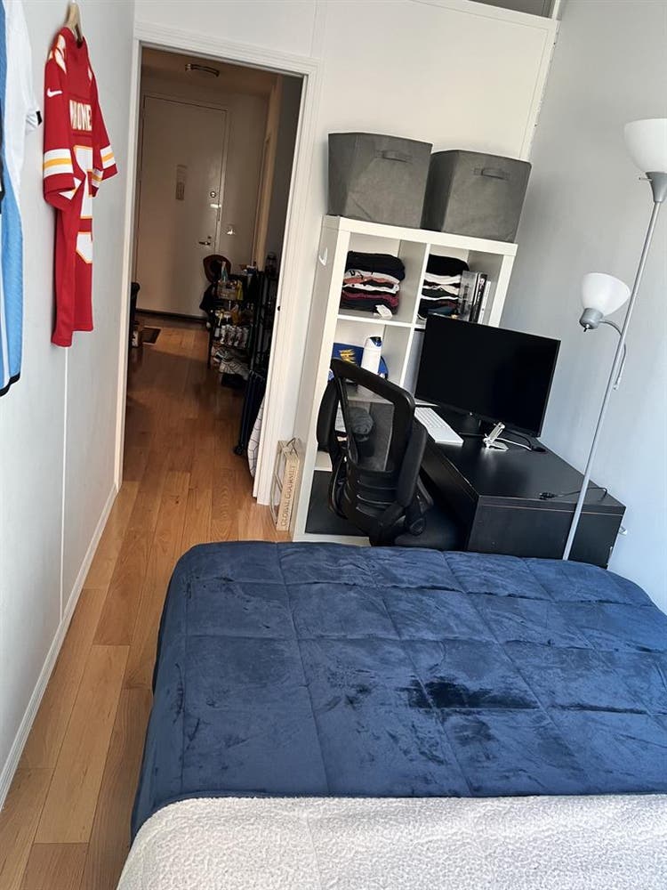 ✨ROOM AVAILABLE ASAP✨
✨LOW RENT ✨