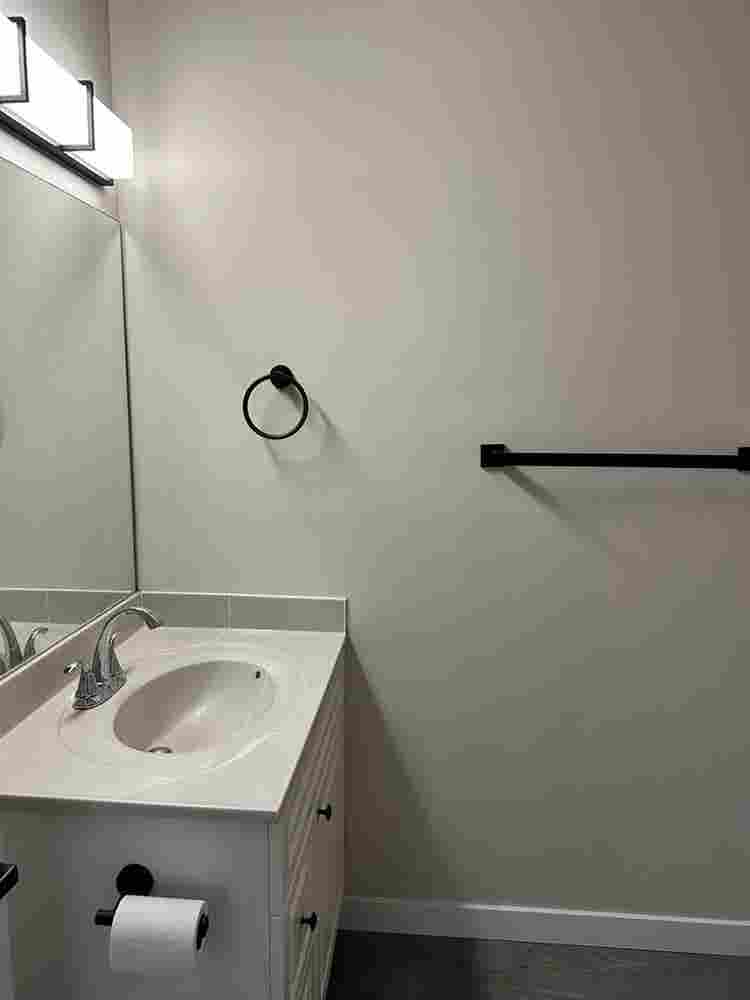 All new 3bedrooms instSW Calgary