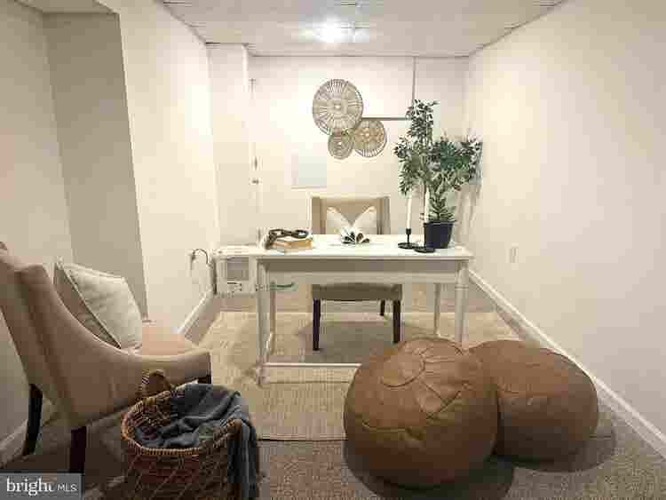 Room share in a House near JHU Med