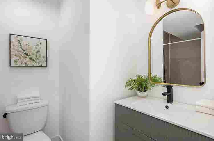 Room share in a House near JHU Med