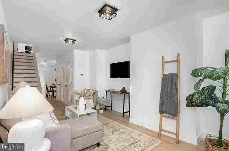 Room share in a House near JHU Med
