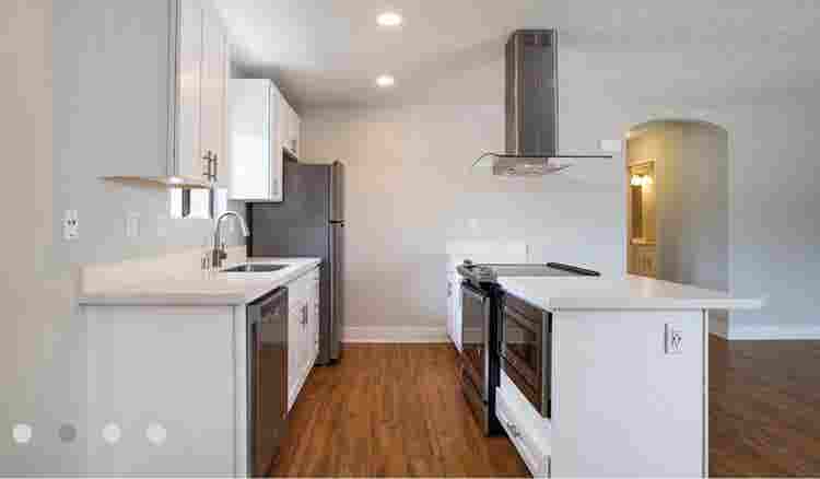 NEED A ROOMATE ASAP