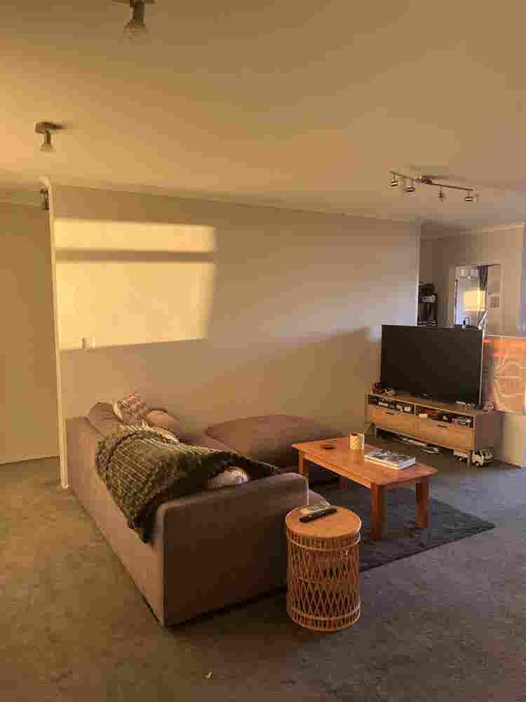 ✨ Room Available - Move in Now ✨