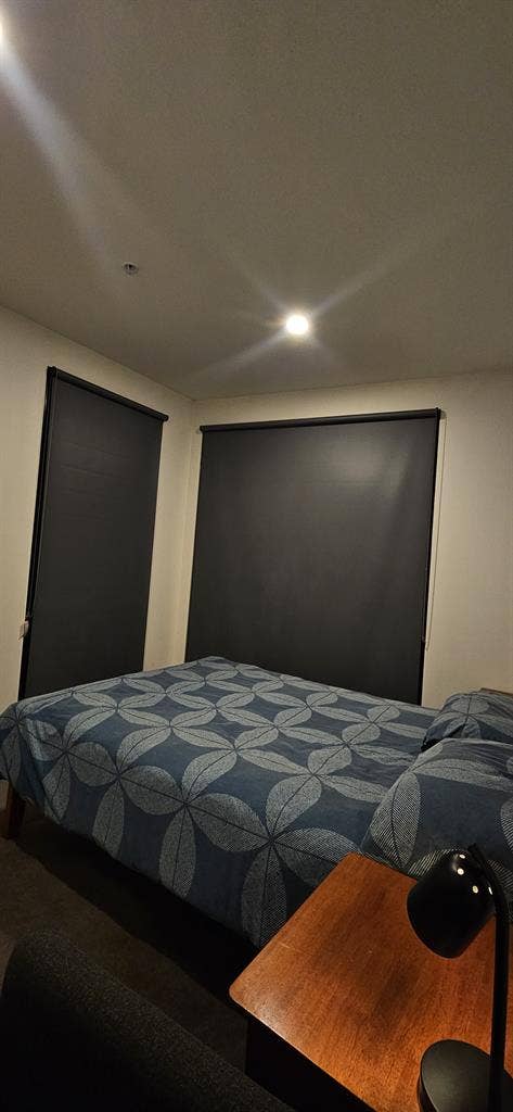 This modern -bathro