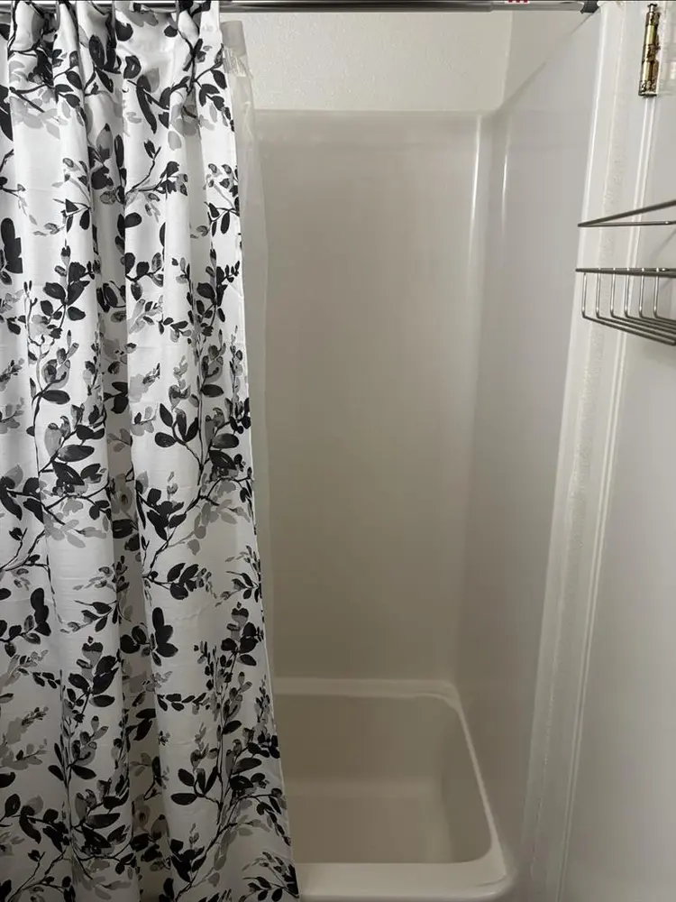 Respectful Roommate in DTF