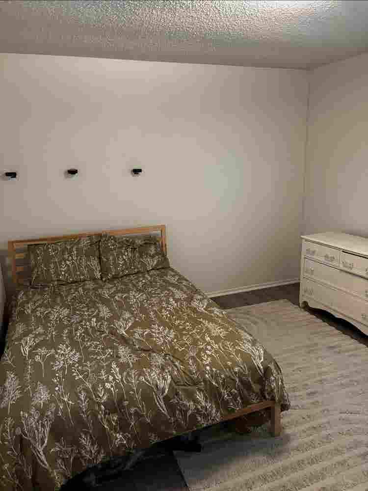 Looking for Respectful Roommate